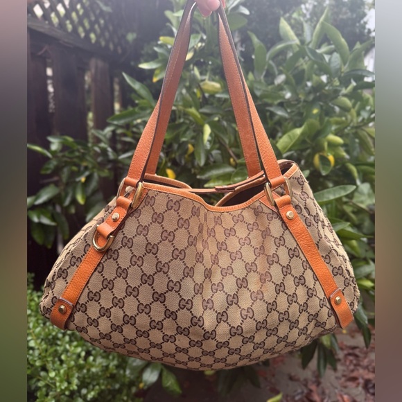 Gucci Abbey Canvas Bag - Picture 2 of 14